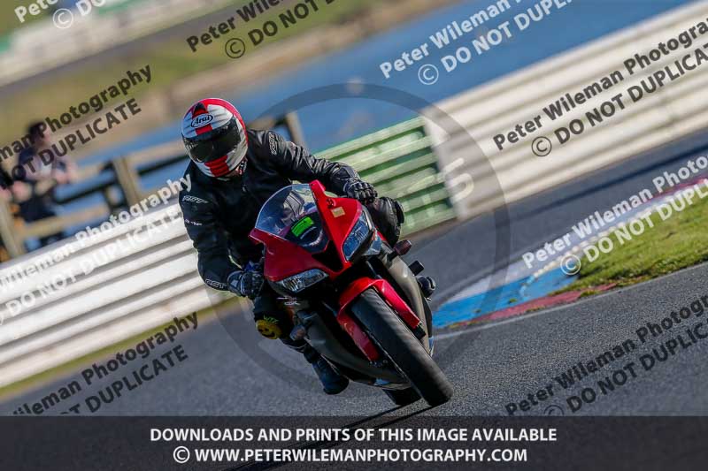 PJM Wedding Photography;enduro digital images;event digital images;eventdigitalimages;mallory park;mallory park photographs;mallory park trackday;mallory park trackday photographs;no limits trackdays;peter wileman photography;racing digital images;trackday digital images;trackday photos